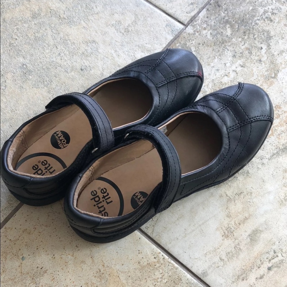 Big kids stride rite Claire Mary Jane shoes